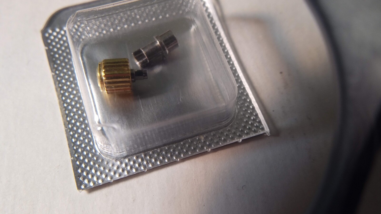 Tag Heuer CROWN and TUBE screwdown YELLOW New/Sealed Tag-18. (4.4mmx4.0mm) tap t