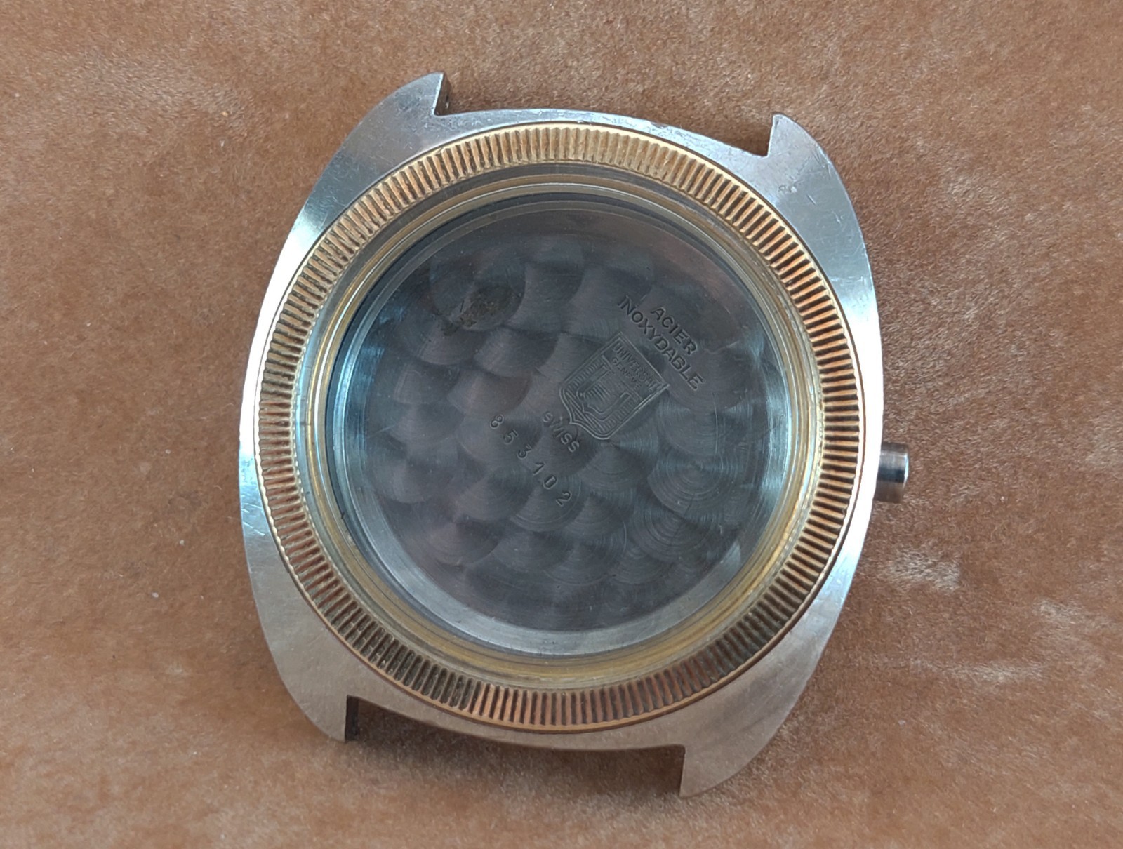 Original UNIVERSAL Geneve Steel/Gold CASE for Unisonic Electronic. Ca 1970’s
