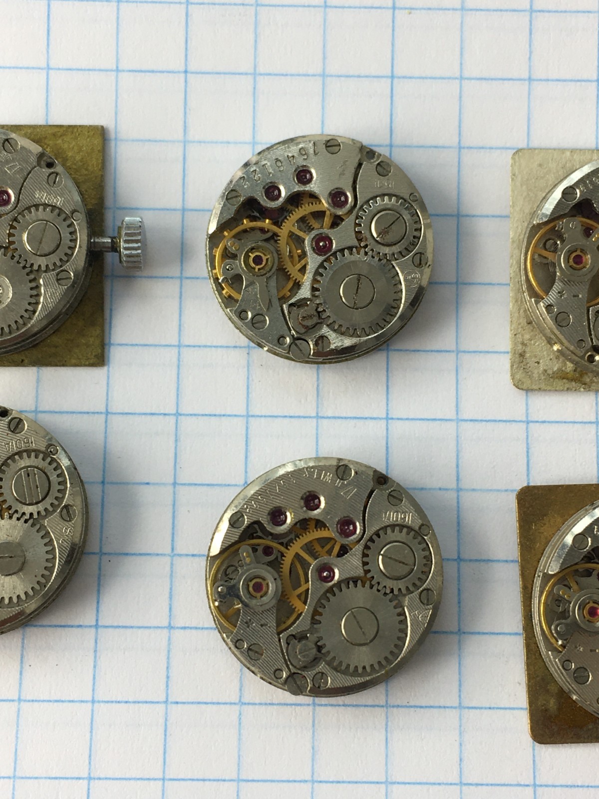 Lot of 20 Vintage Chaika (USSR) women’s wristwatch movements for parts