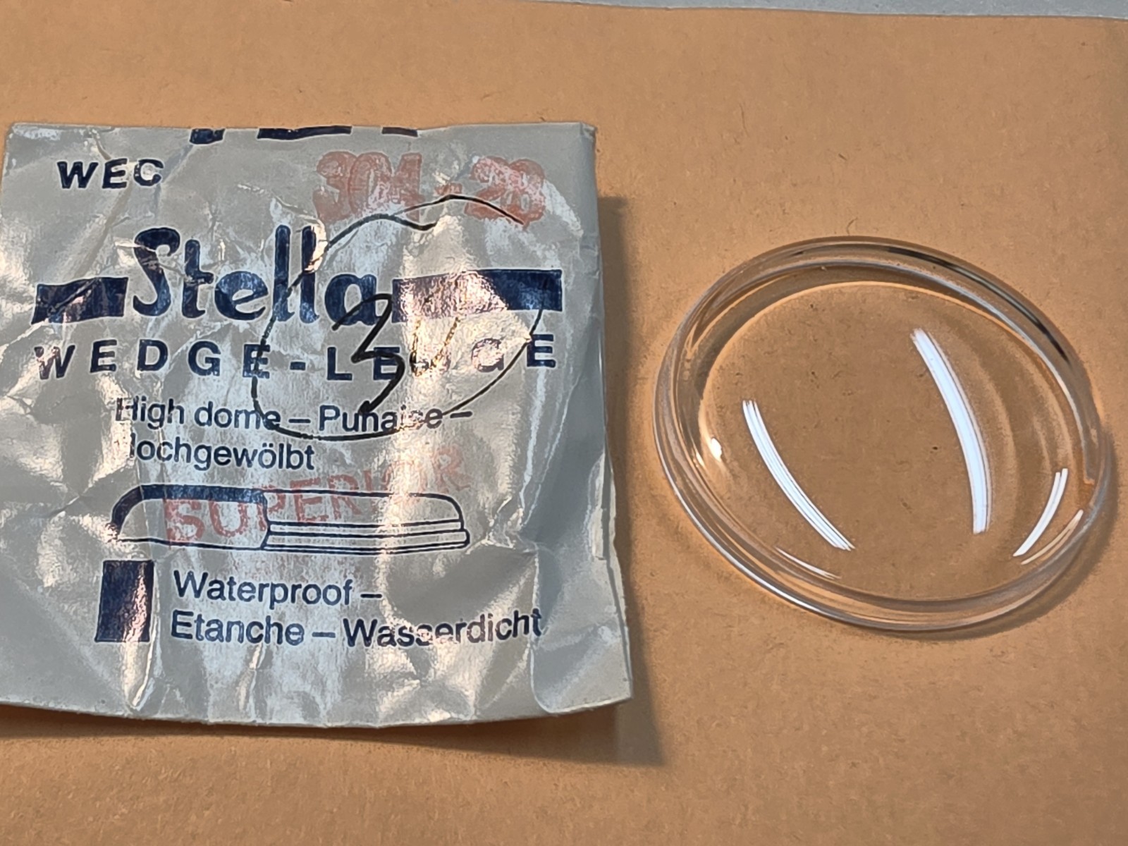 Vintage NOS Stella Wedge-Ledge WEC 304-28 High Dome Wristwatch Crystal