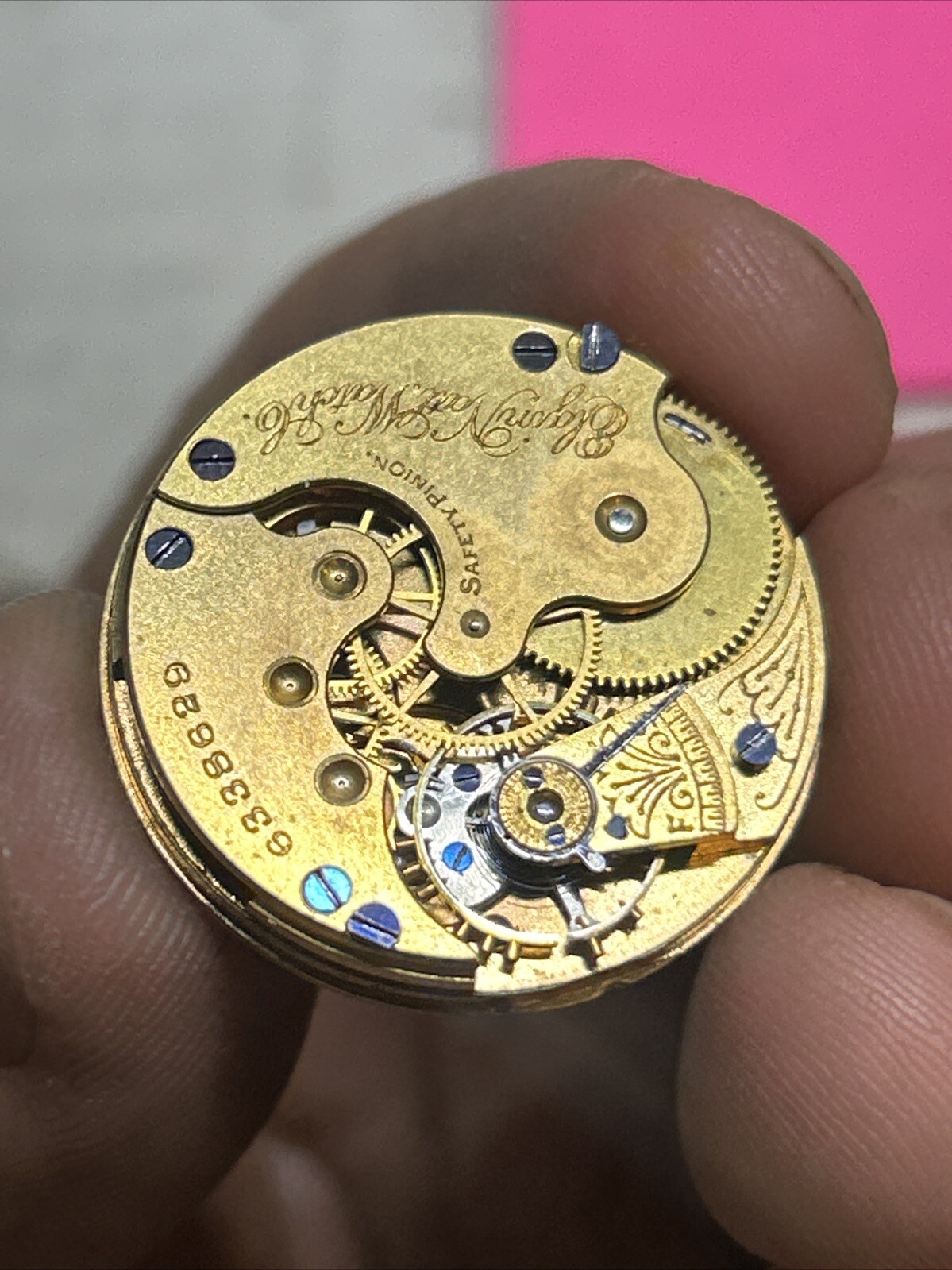 VINTAGE 0 SIZE ELGIN POCKET WATCH MOVEMENT Ticks Free For Repair