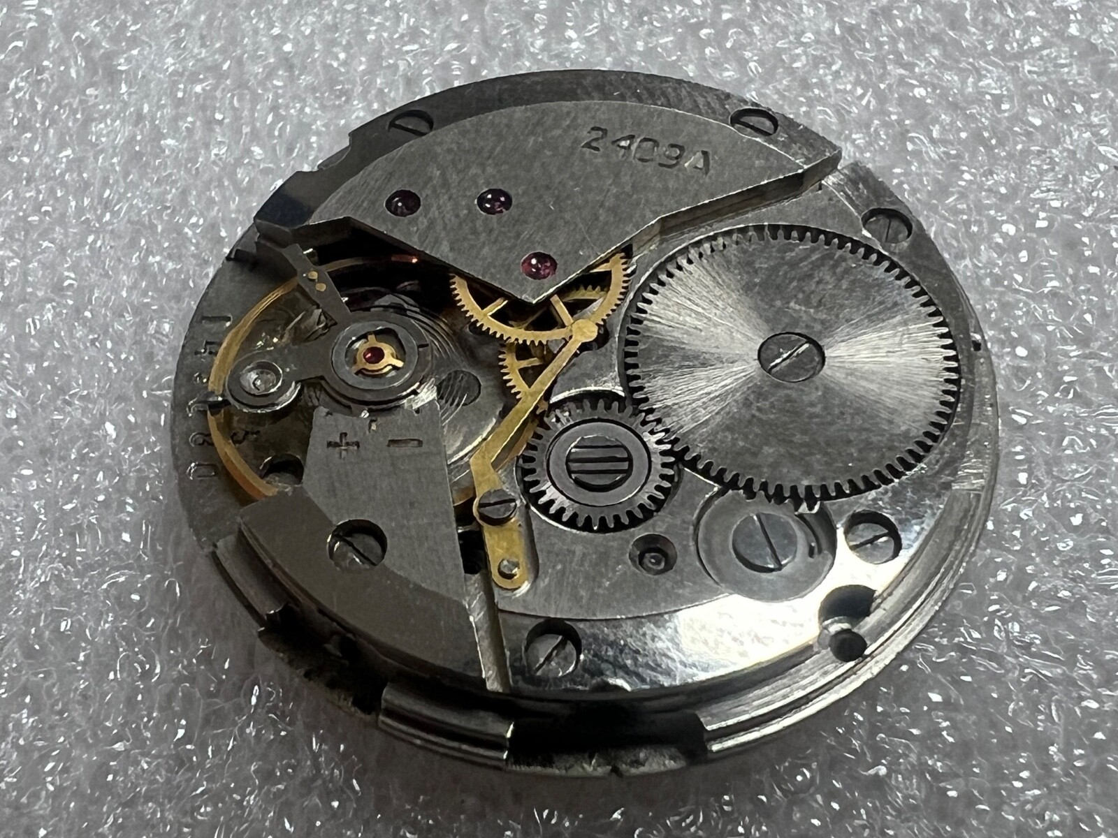 Watch movement USSR Vostok Cal.2409A plus Dial.For parts.