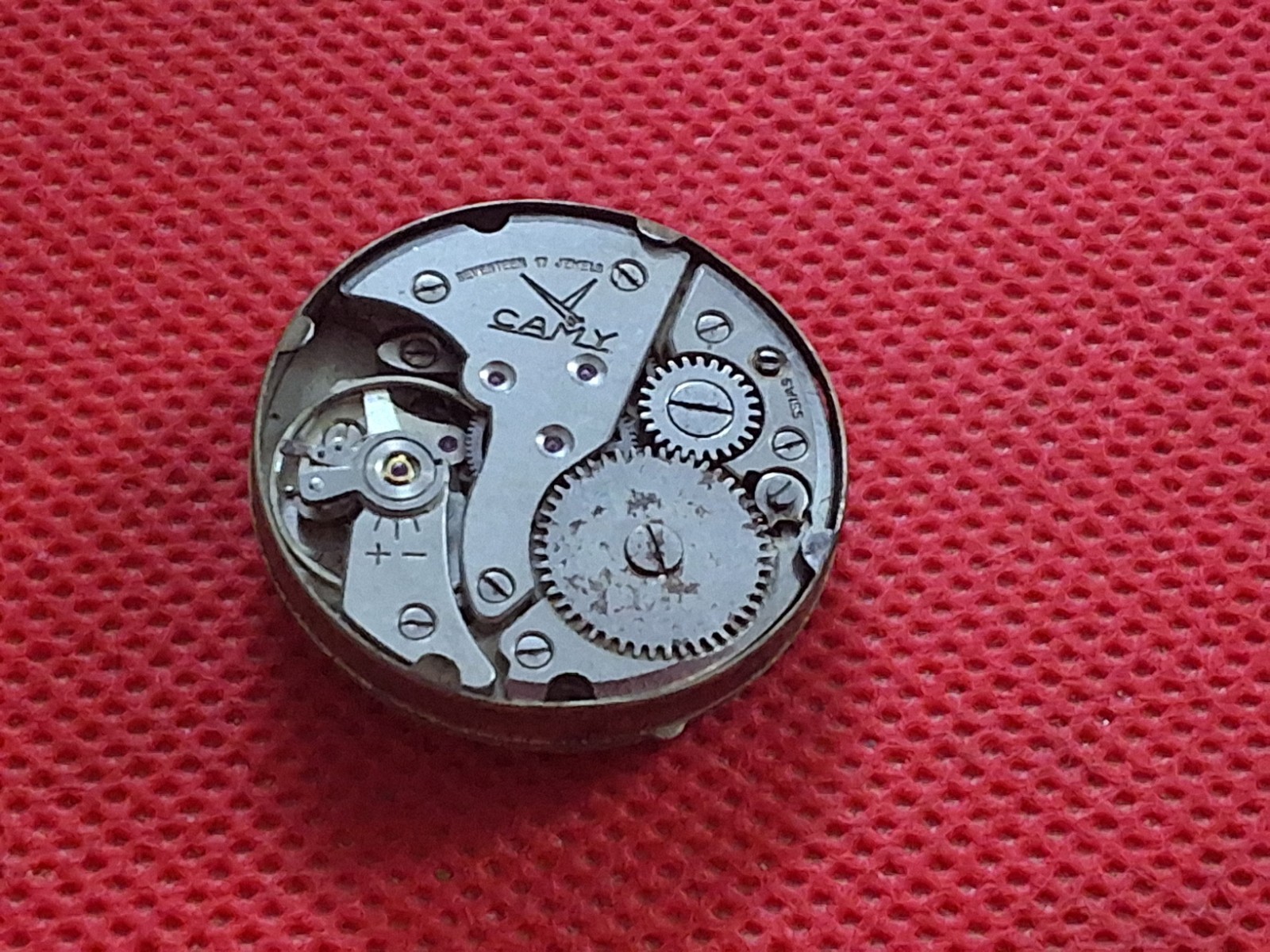Vintage CAMY 17 Jewels Manual Wind Wrist Watch Running Movements Swiss Made.