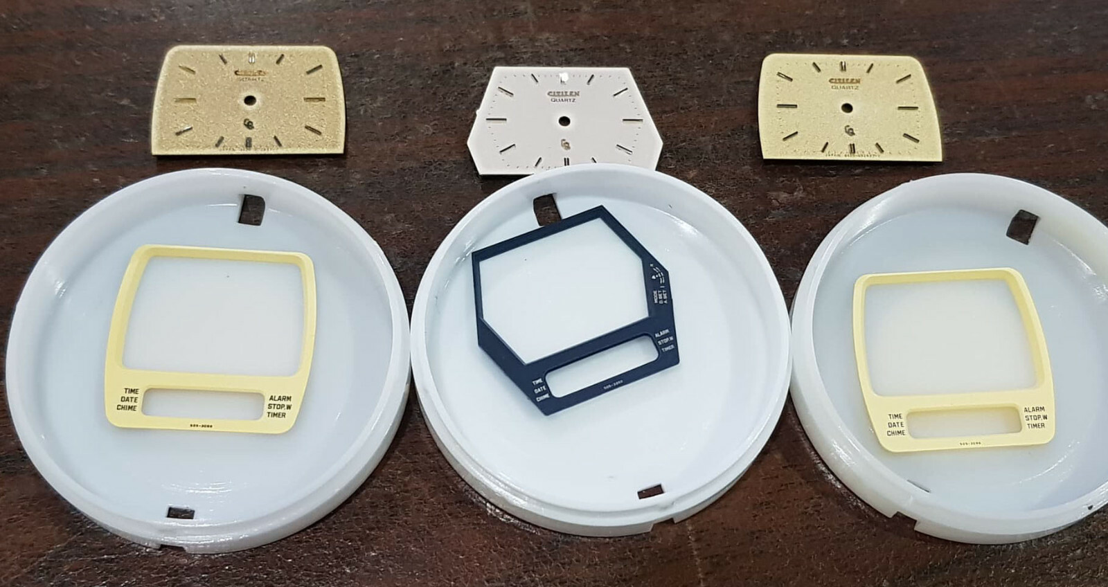 Lot 33 NOS Citizen Dial 8920 Digital Ana-Digi Dial Panel cover unsort sold as is