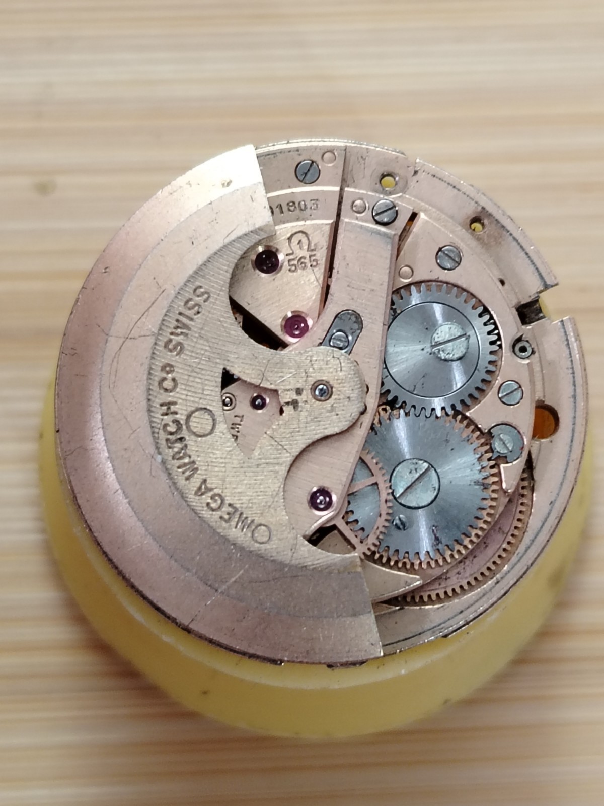Vintage OMEGA Cal 565 Automatic Movement For Project.