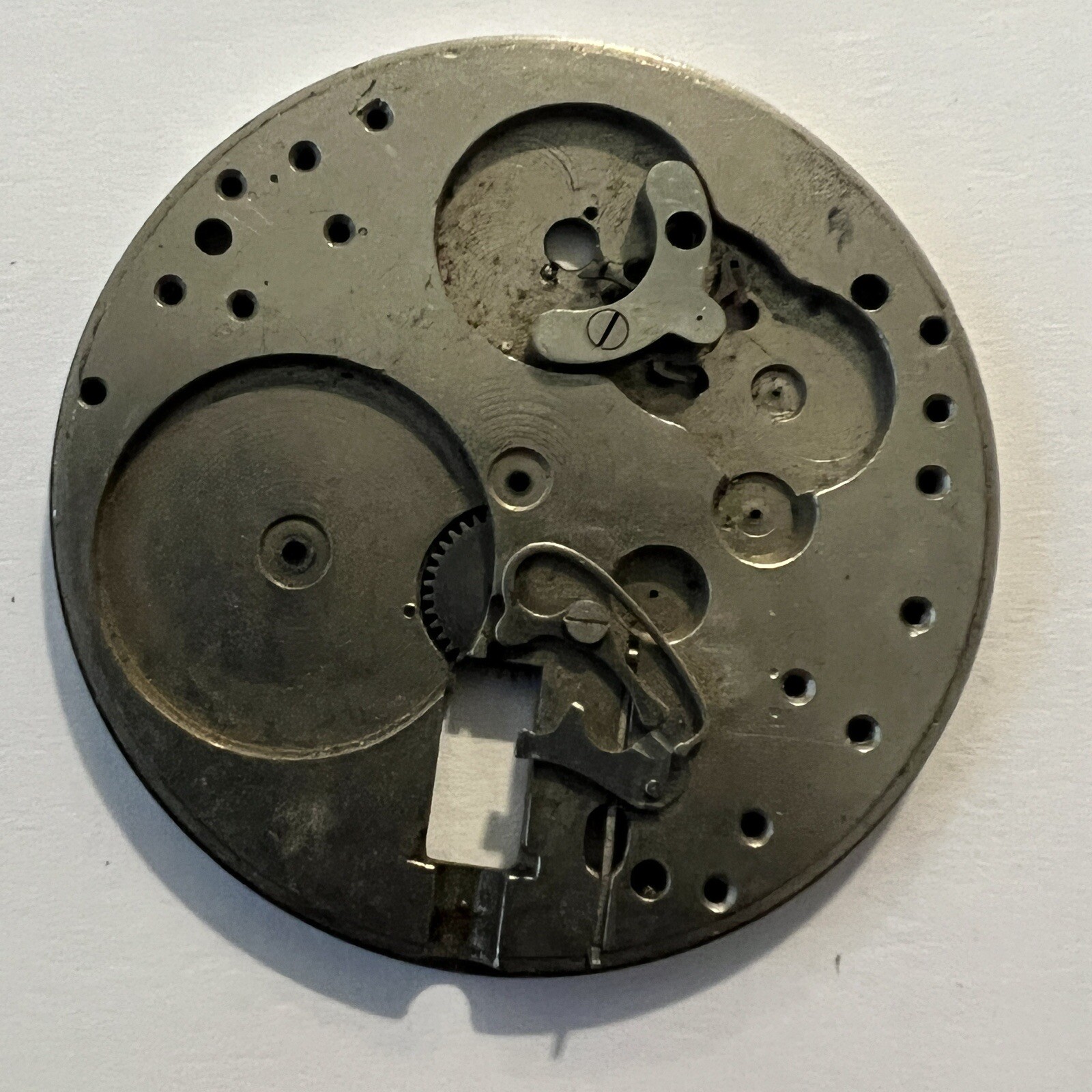 UNKNOWN VINTAGE INTERNAL WATCH MOVEMENT MECHANISM PART SERIAL # 3466729