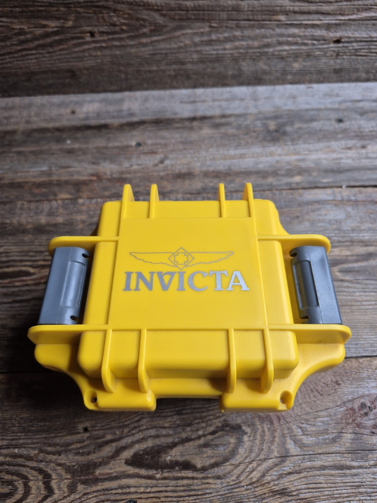 Invicta Pro Dive HD Clear Crystal Protect 660ft-200M Date Window W/Case