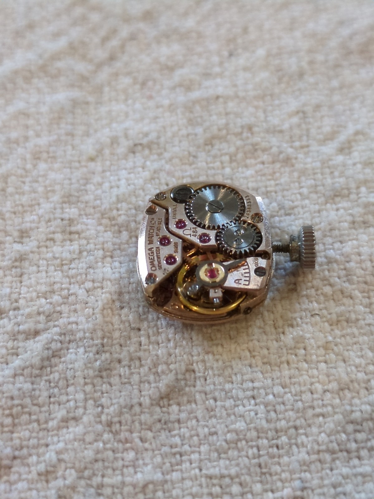 OMEGA Manual Wind Movement W/ Dial, Hands, And Crown. Caliber 484 RUNNING