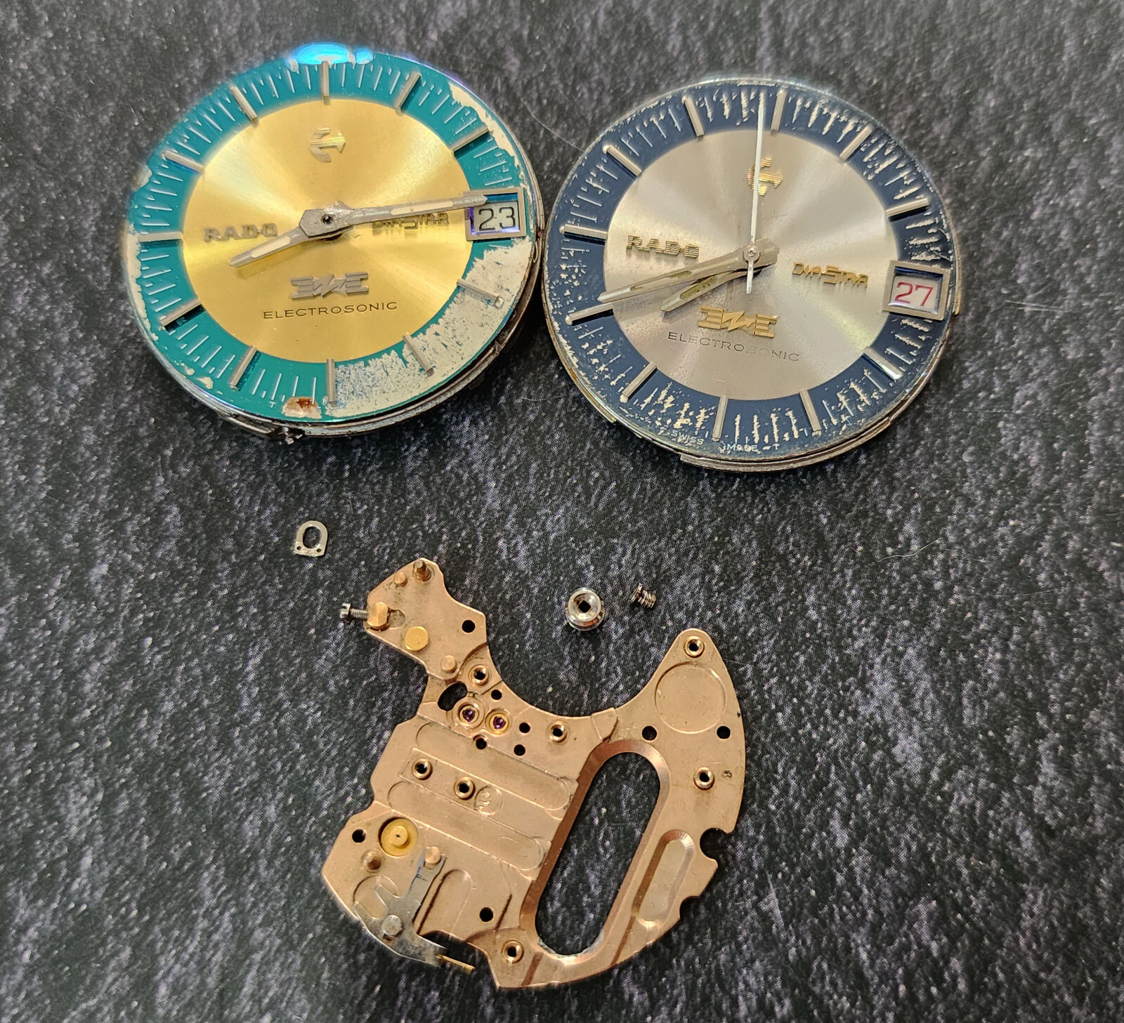 Lot 2 Rado movement electrosonic esa 9162 for Parts
