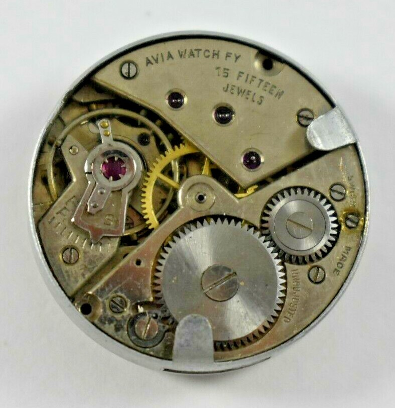 Vintage Swiss Made Avia Watch Co Manual Wind 15J Wrist Watch Movement lot.t