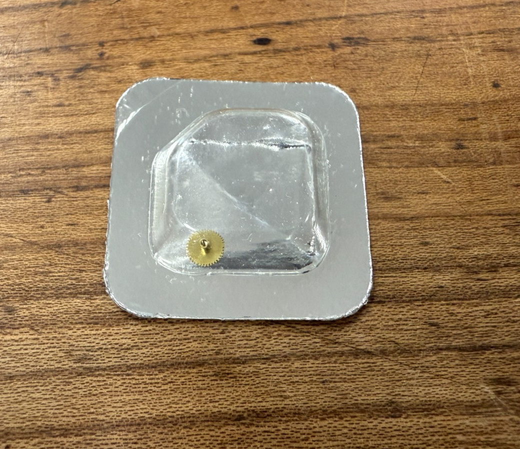 Original New Cartier Movement 057 Hour Wheel Part VA2000141