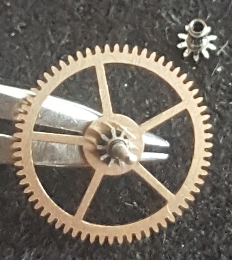 Omega Caliber 330 Part Number 1224 (Center Wheel with Canon Pinion)