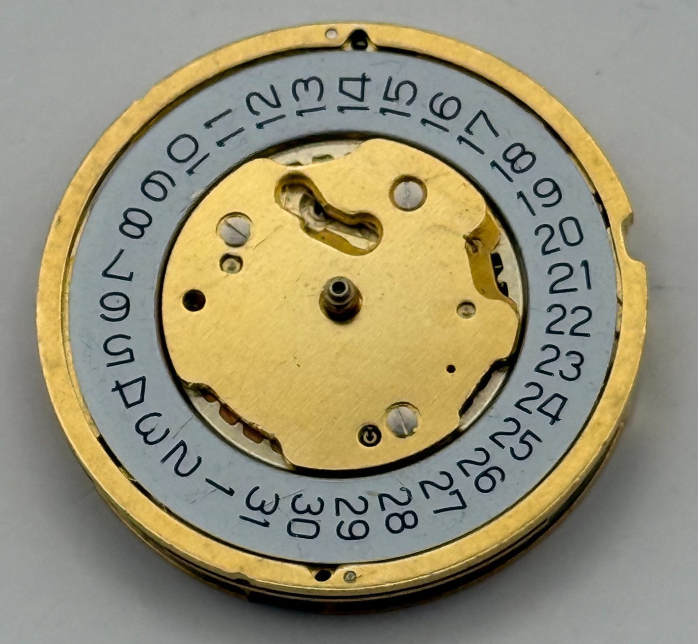 Ronda 5040.D Watch Movement Quartz Date 13 Jewels Swiss R9 Parts Repair 28.5mm