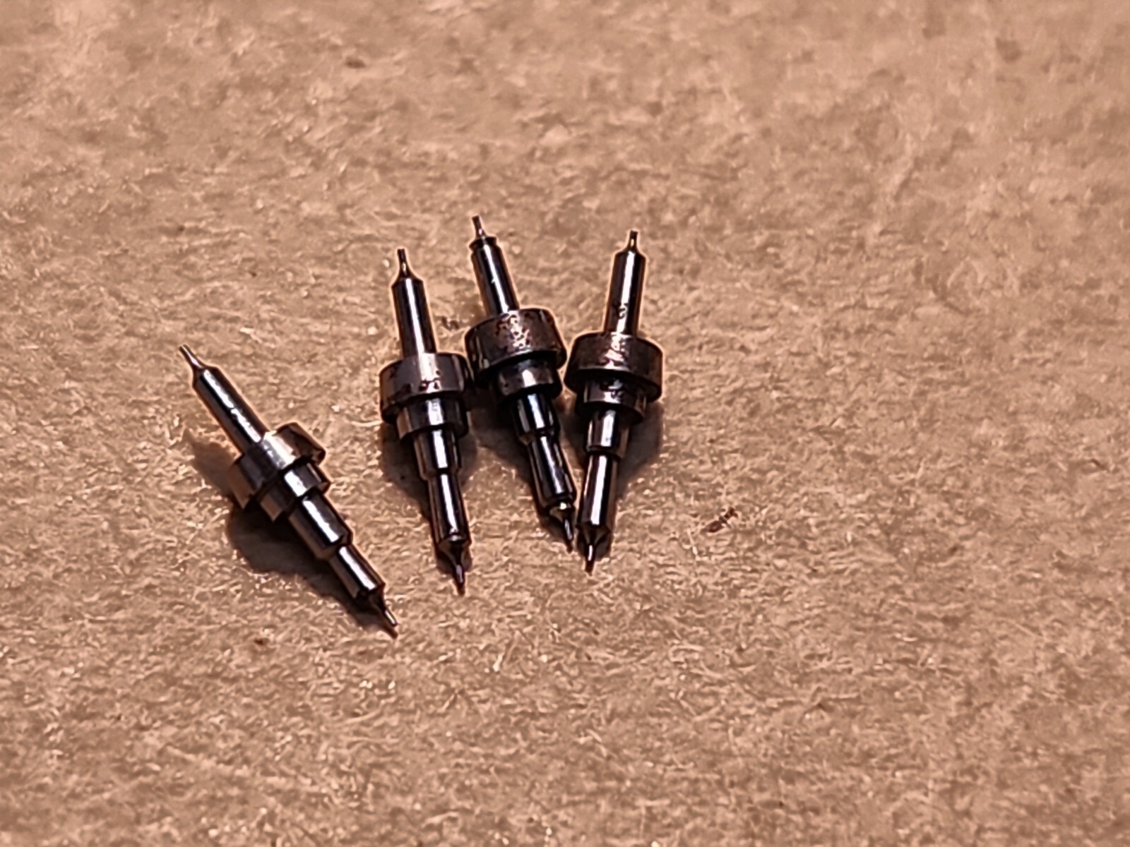 Lot Of 4 NOS Elgin 18s 1902 Or 2659 Balance Staffs For Parts/Repairs
