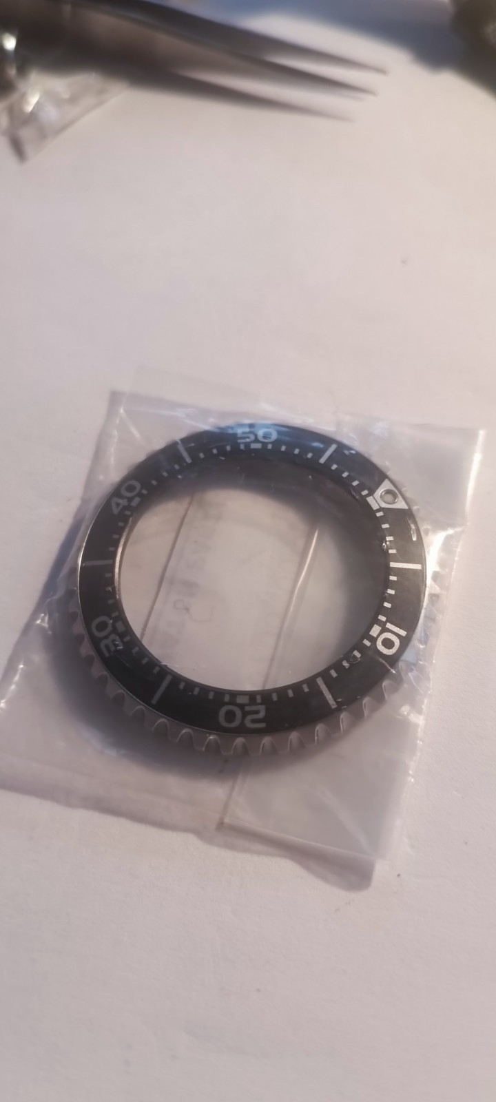 OEM Seiko Kinetic Diver SKA367, SBCZ011, 5M62-0BL0 Black Rotating Bezel Bezel