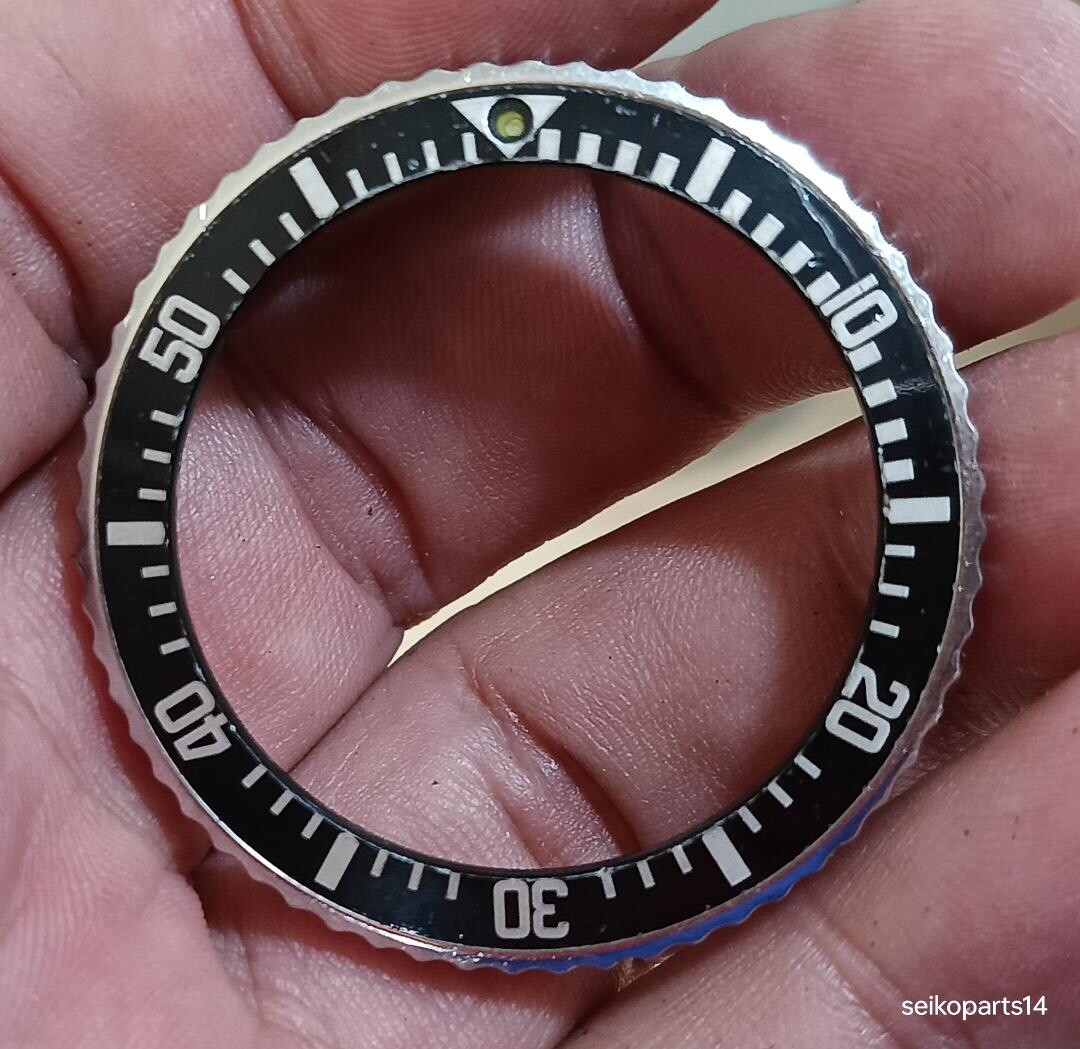 ORIGINAL CITIZEN BLACK ROTATING BEZEL WITH INSERT CITIZEN GN-4-5 DIVER 51-2273