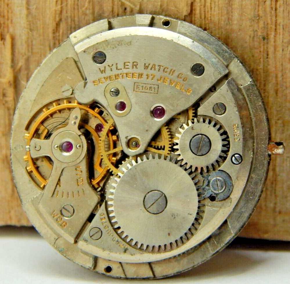 Vintage Wyler 17 jewel E1081 men’s wrist watch movement with two tone dial