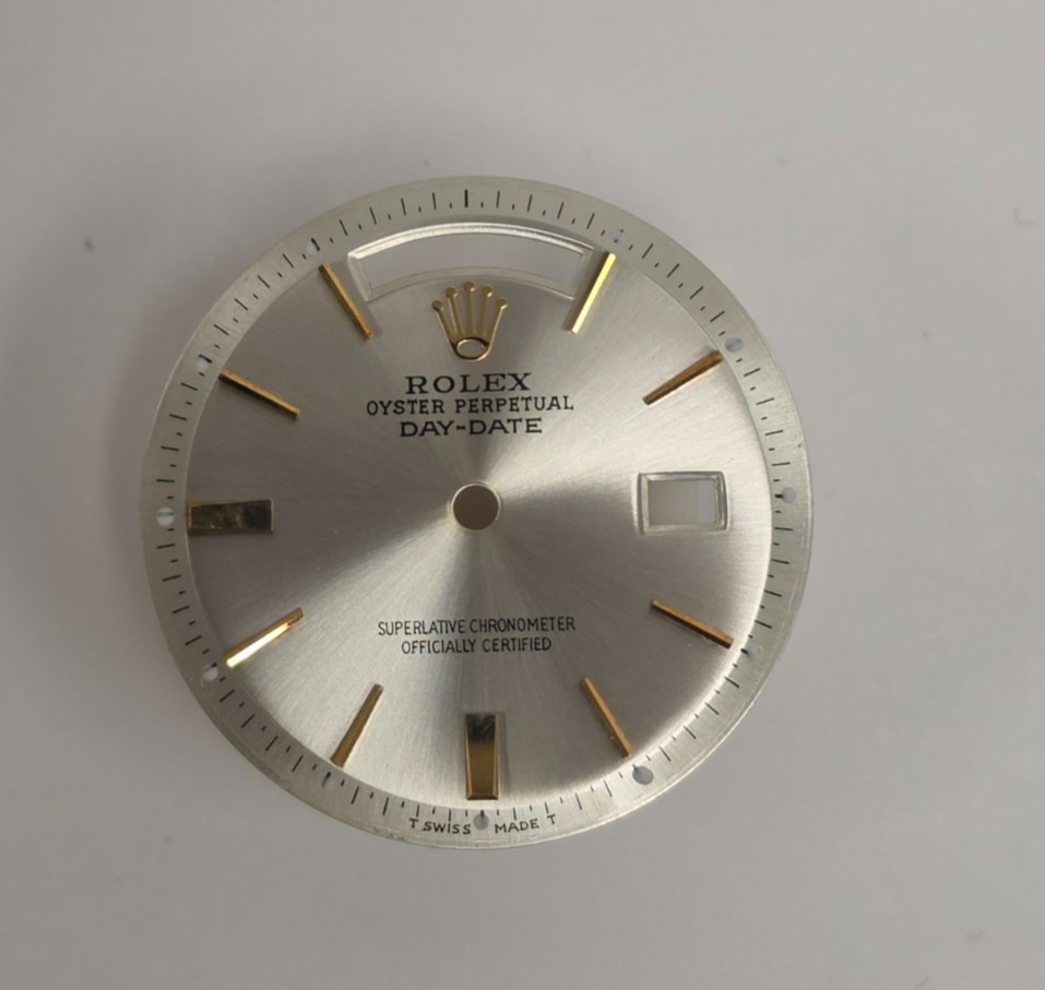 Genuine Factory refurbish Dial PiePan Silver w/ Y Gold Sticks Day-Date 36mm 1803