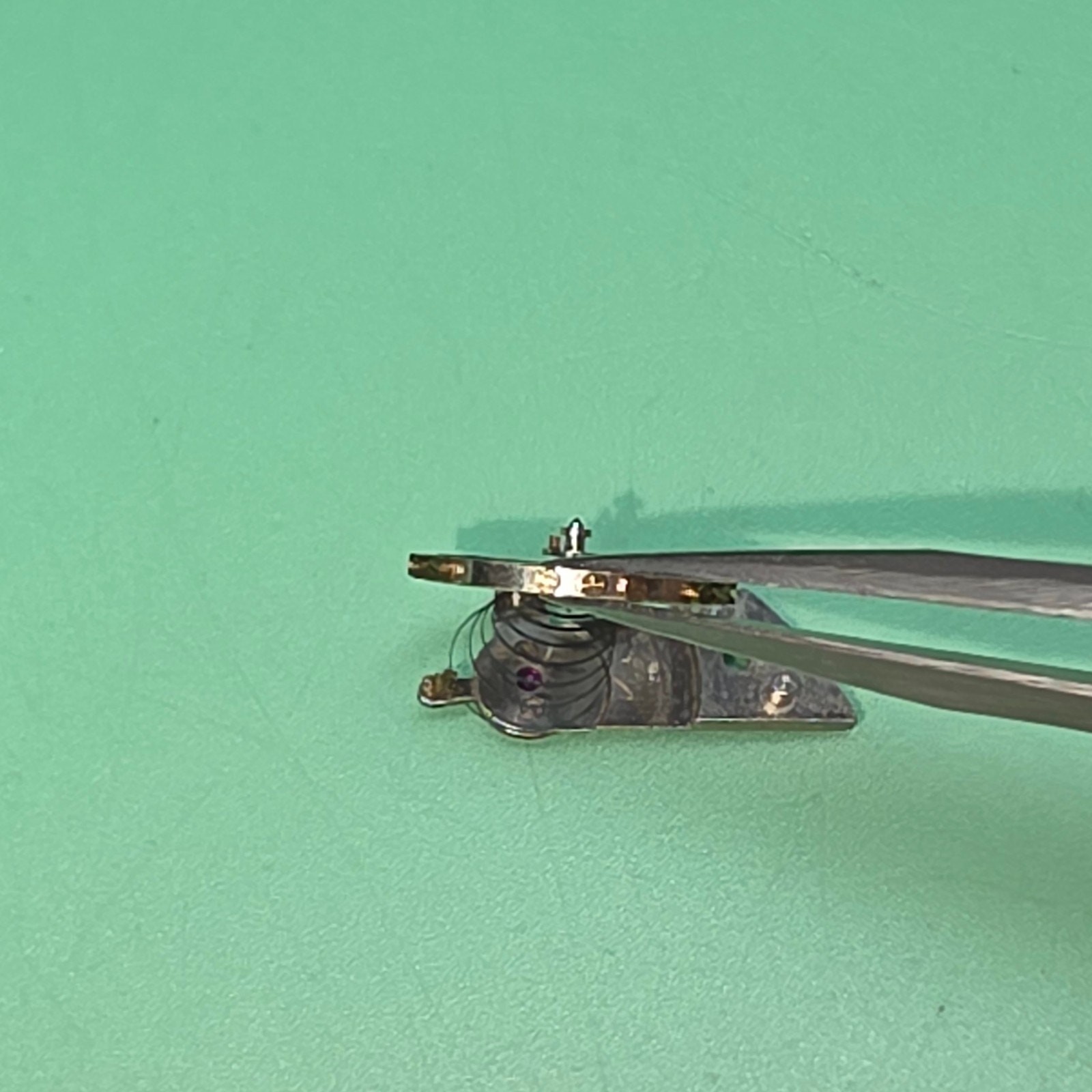Balance Wheel w/Cock Peseux Cal. 190 Original Watch Part /V111