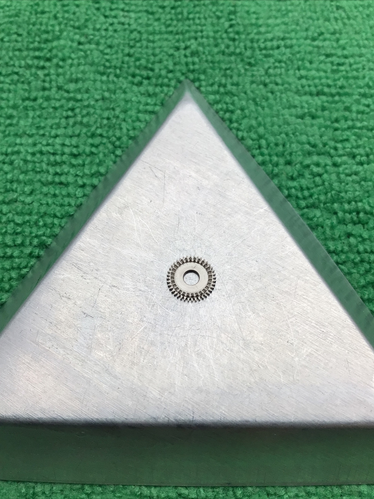 Omega 381 1101 Crown Wheel Part