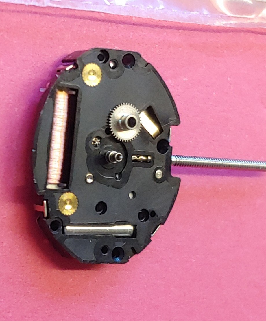 Seiko VC11E-3 Hand Quartz Watch Movement. NOS. Sets, Runs, Keeps Time 24 Hrs.