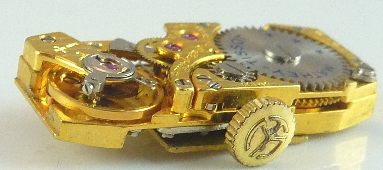 Vintage Mathey – Tissot Movement – 17 Jewels – Parts / Repair