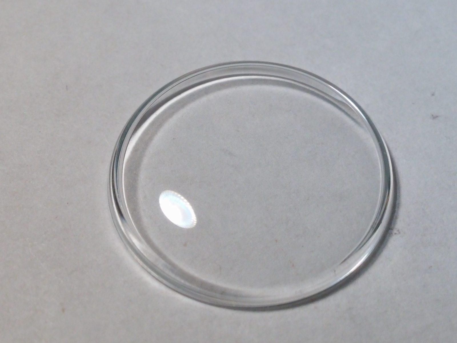 Bulova crystal 1484, 18mm approximate diameter, for watch repair