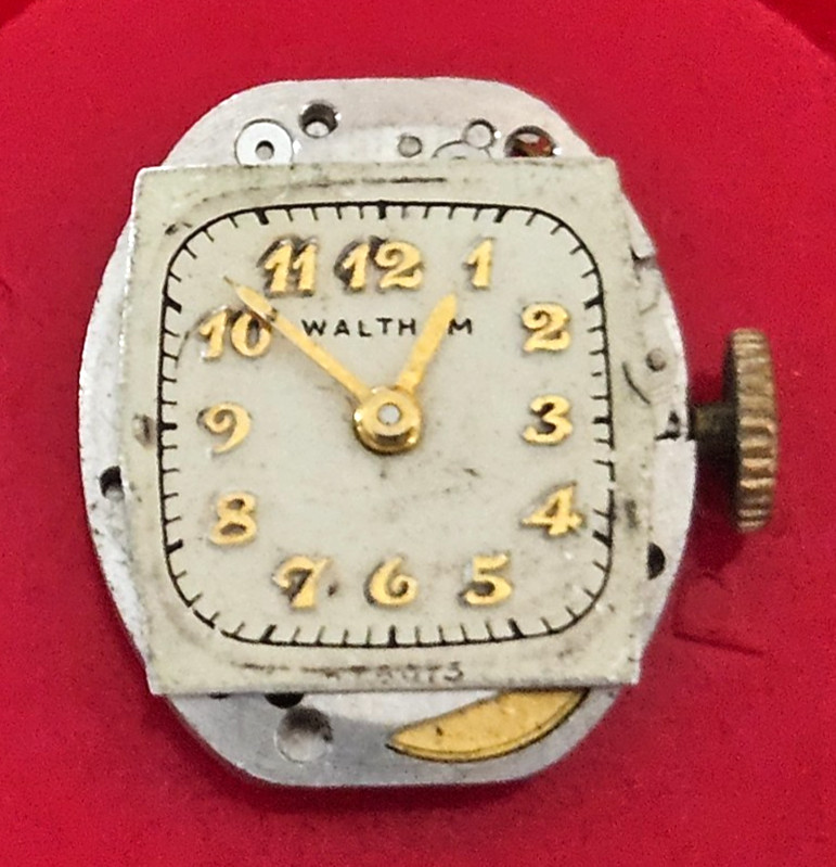 WALTHAM 678 4ADJ 17J Watch Movement (BALANCE RUNS WHEN ROTATED) lot125