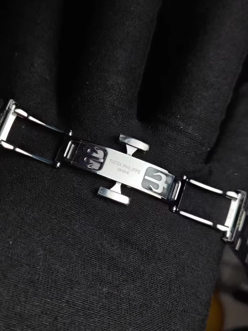 For Patek Philippe Nautilus5712 5711 5726 5811 Strap with Steel Deployment Clasp