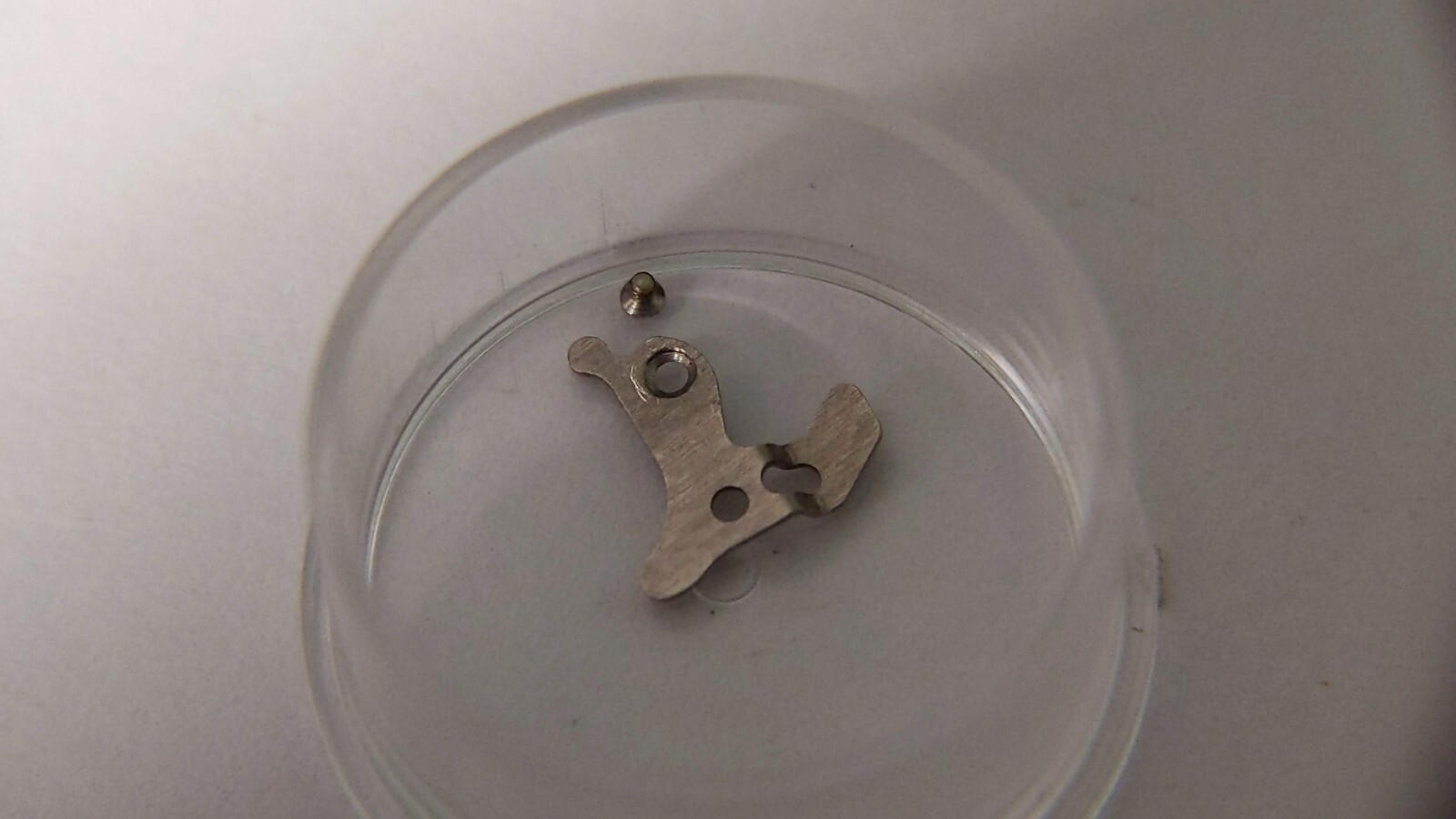 Lecoultre K866 WATCH PART AND SCREW great condition, pre-o. SEE PHOTOS.