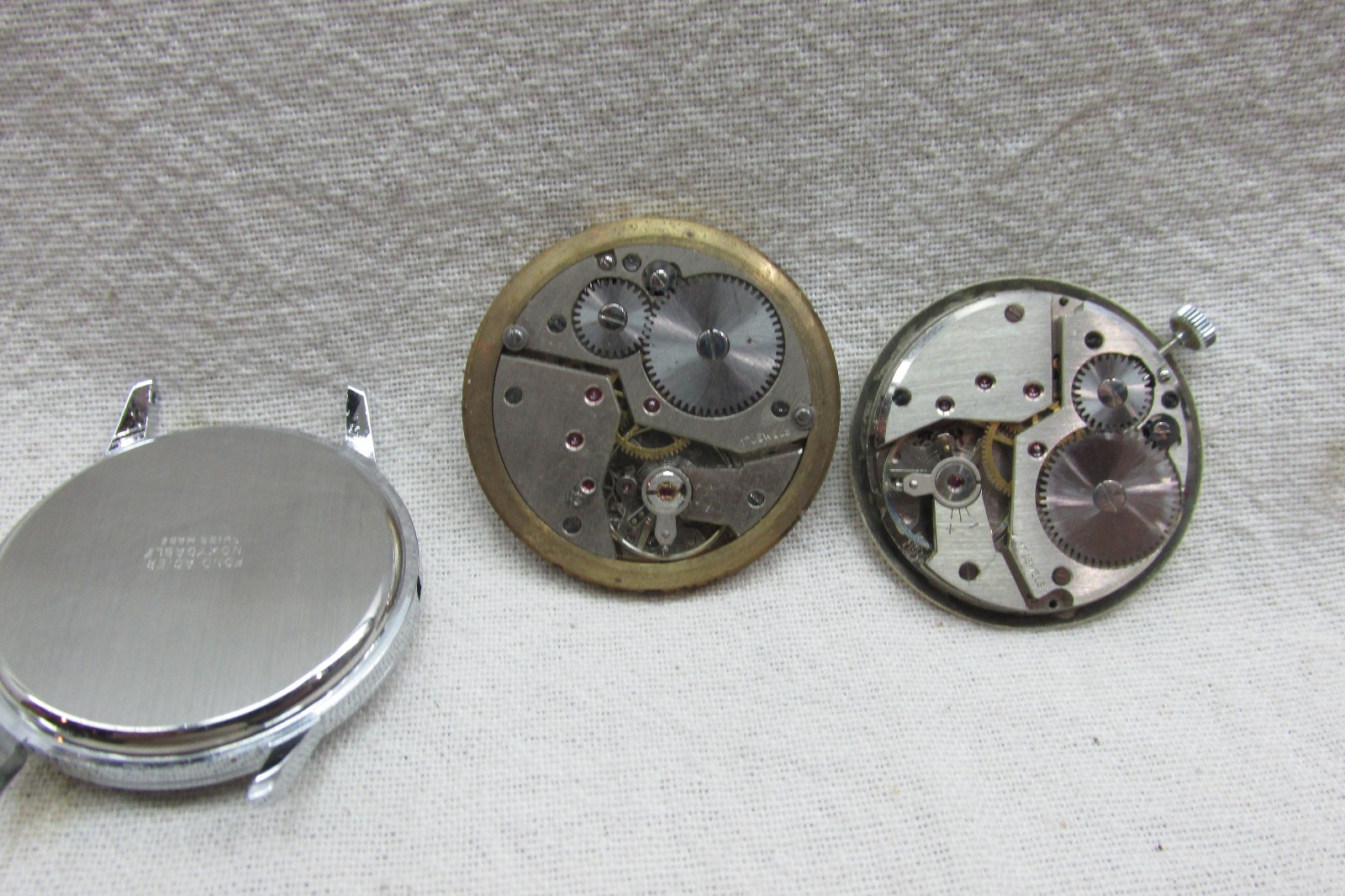 Lot of 6 Vintage Swiss UT Unitas Movements & Dials – Tressa, Renis, Denis – 17 J