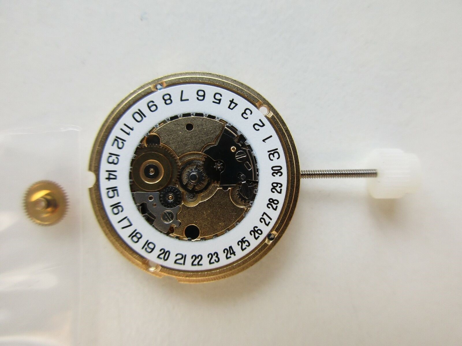 ETA 8¾”‘ cal. 956.412 white SMALL date-6 Swiss N.O.S 7 jewels watch movement