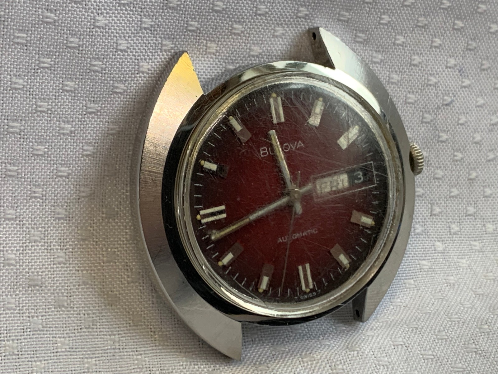 Vtg Bulova Mens Automatic Watch Face Red Dial Day Date Calendar *RUNNING*