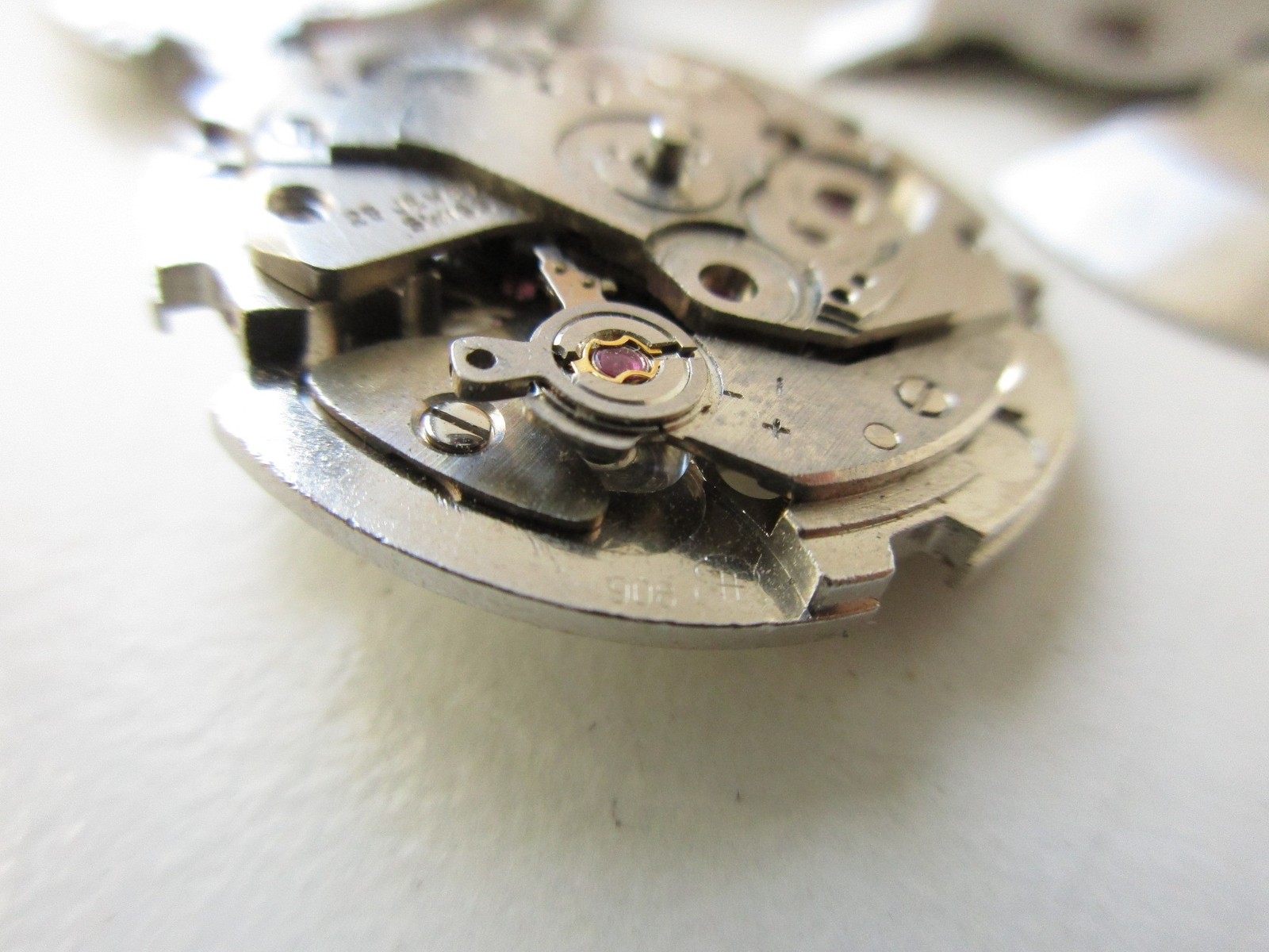 FHF Fontainemelon cal. 908 Swiss watch movements – for use of parts