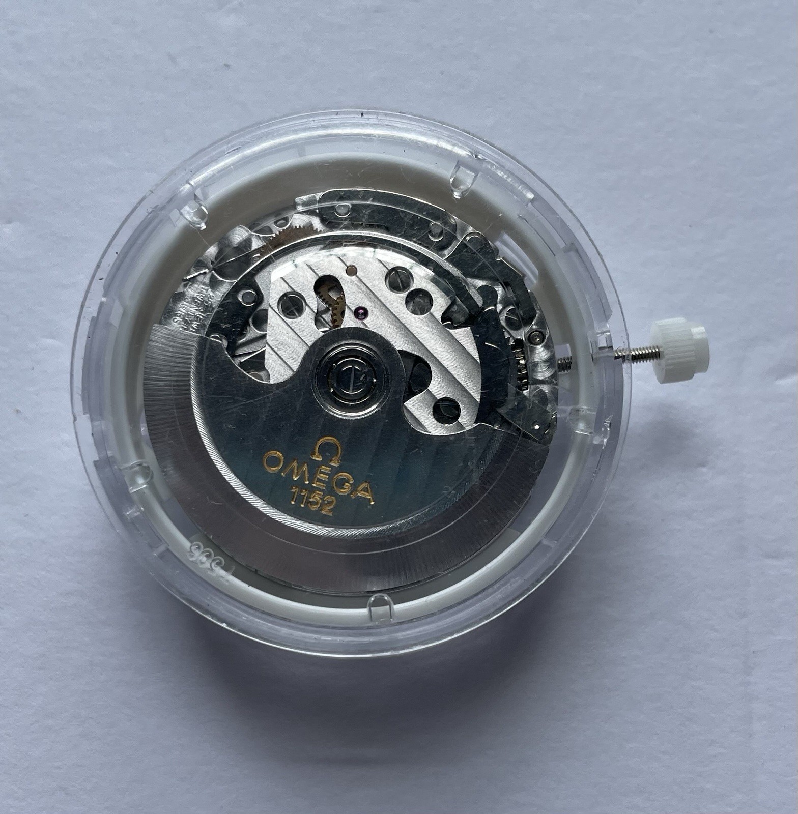 OMEGA WATCH PART MOVEMENT CALIBER 1152 COMPLETE WORKING FOR PARTS REPAIR RUNS