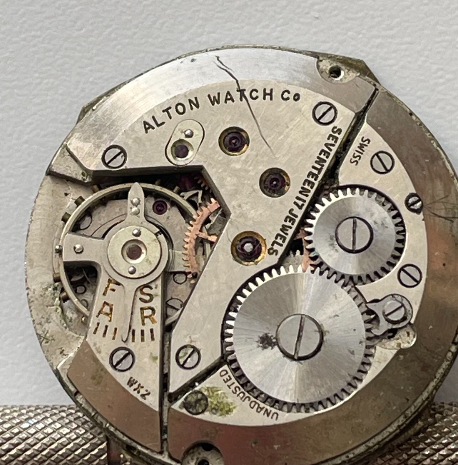 Vintage Alton Watch Co Swiss Movement 17 Jewels Sub Second Parts Repair
