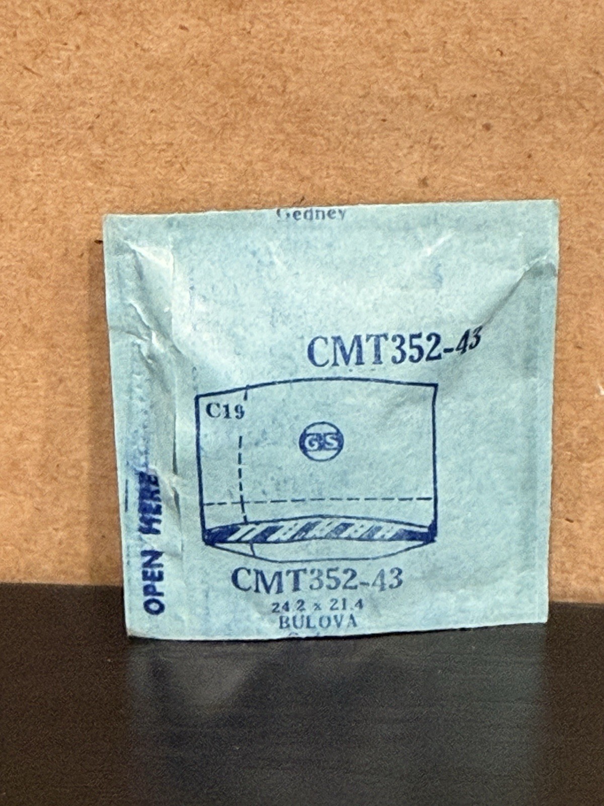 G&S Watch Replacement Crystal Bulova CMT352-43 24.2X21.4MM Gedney New Old Stock