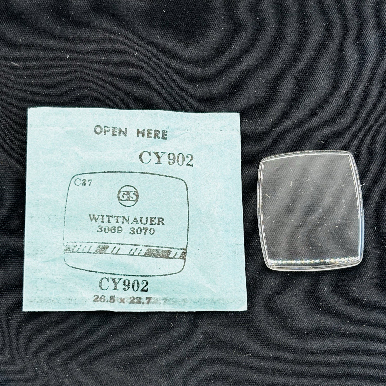 GS CY902 Watch Crystal Fit Wittnauer 3069 – 3070 – 26.5 x 22.7 mm – Replacement