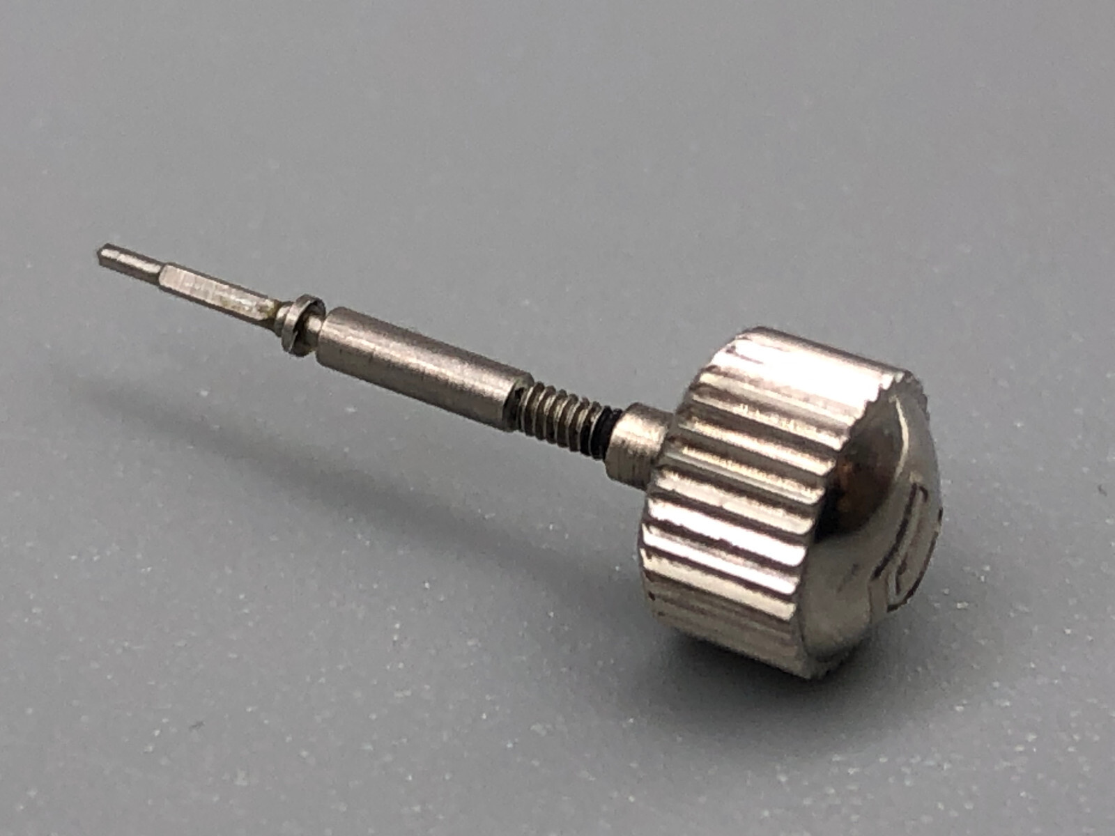 VINTAGE NOS UNIVERSAL GENEVE WATCH SCREW CROWN UNISONIC UNISONIC SUB 5,9mm