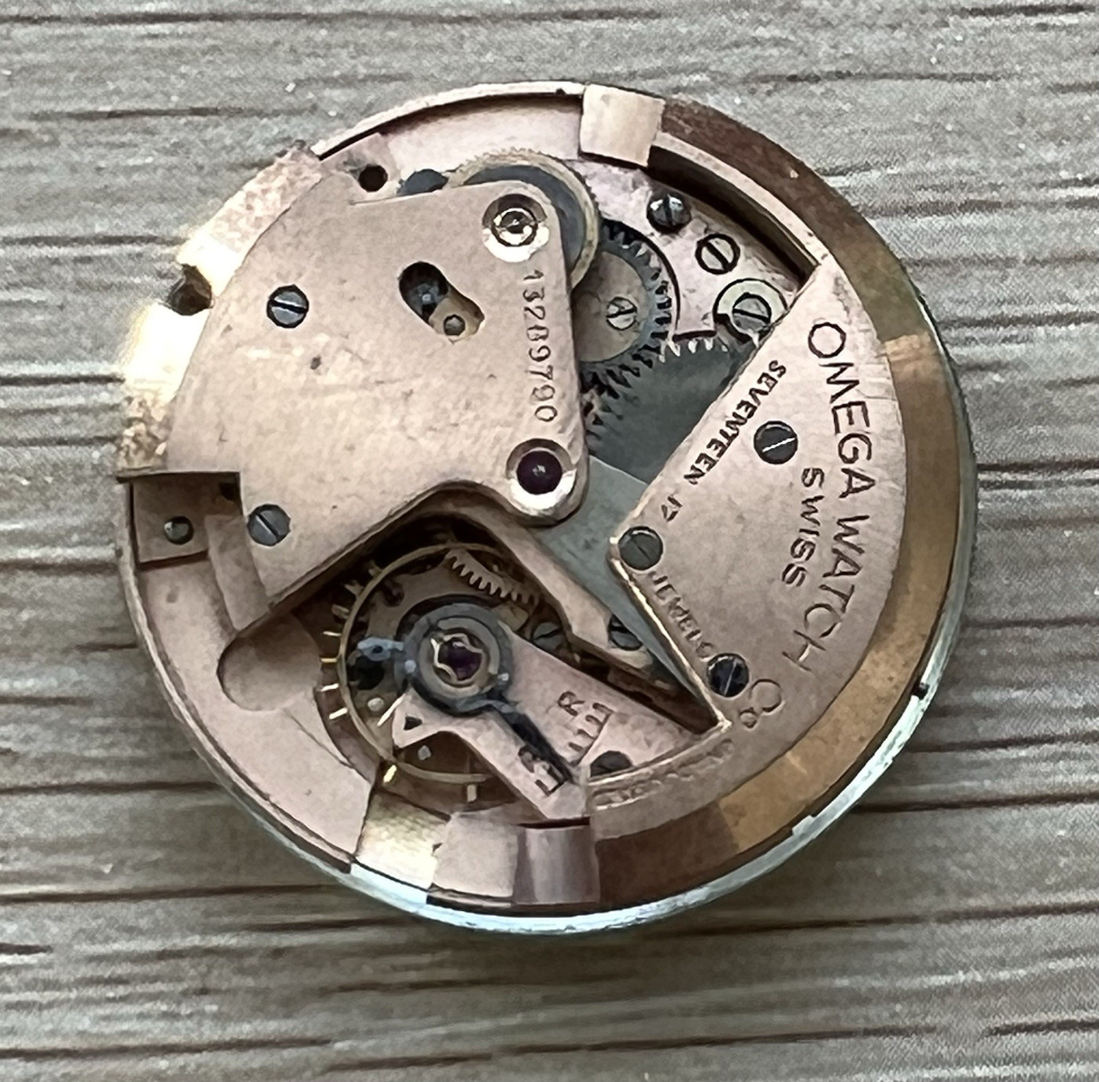 VINTAGE c.1952 OMEGA CALIBER 351 BUMPER WATCH MOVEMENT w/ KILLER ORIGINAL DIAL