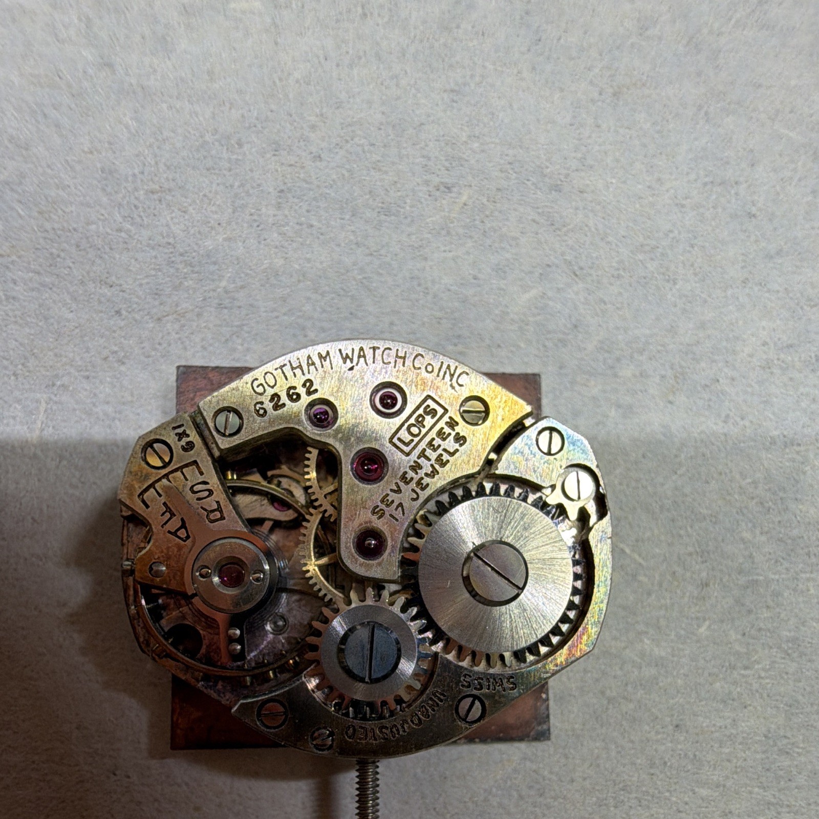 Gotham Swiss 17J Mechanical Manual Watch Movement w/ Dial & Hands 522/6262