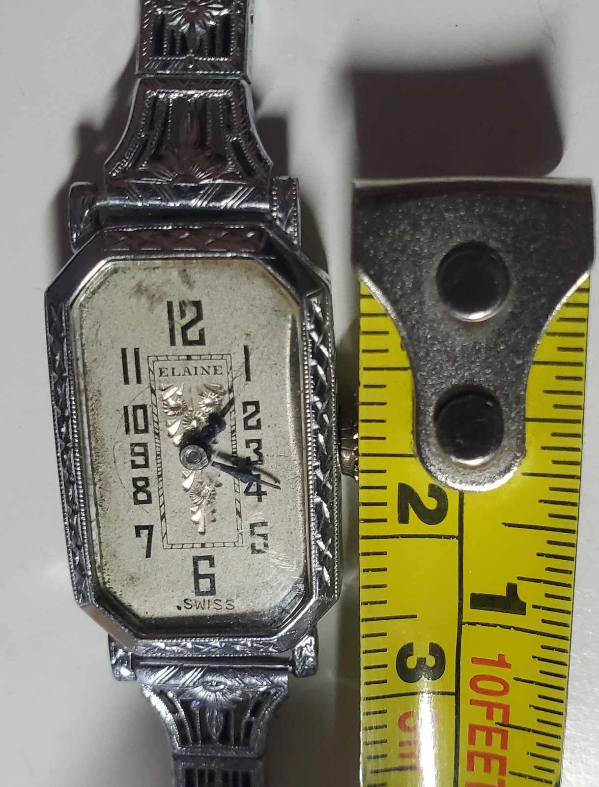 Elaine watch co Swiss 6 jewels in 14K 1/30 gold Shell case – running #1828
