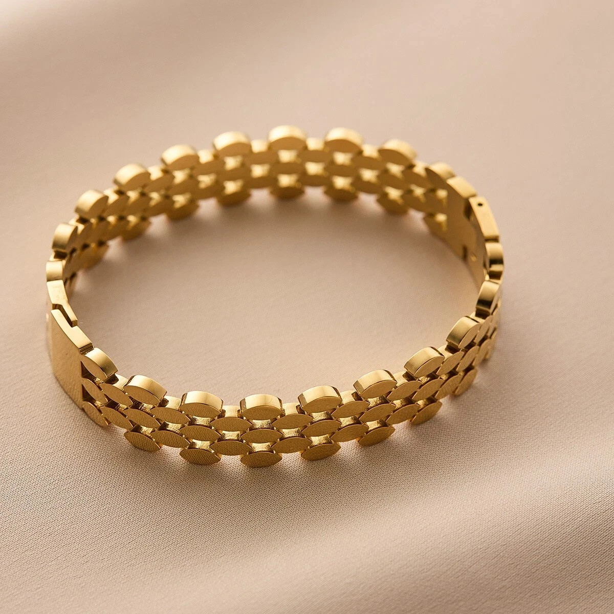 10Mm Wide Woman 18K Gold Plated Stainless Steel Beehive Bracelet Bangle
