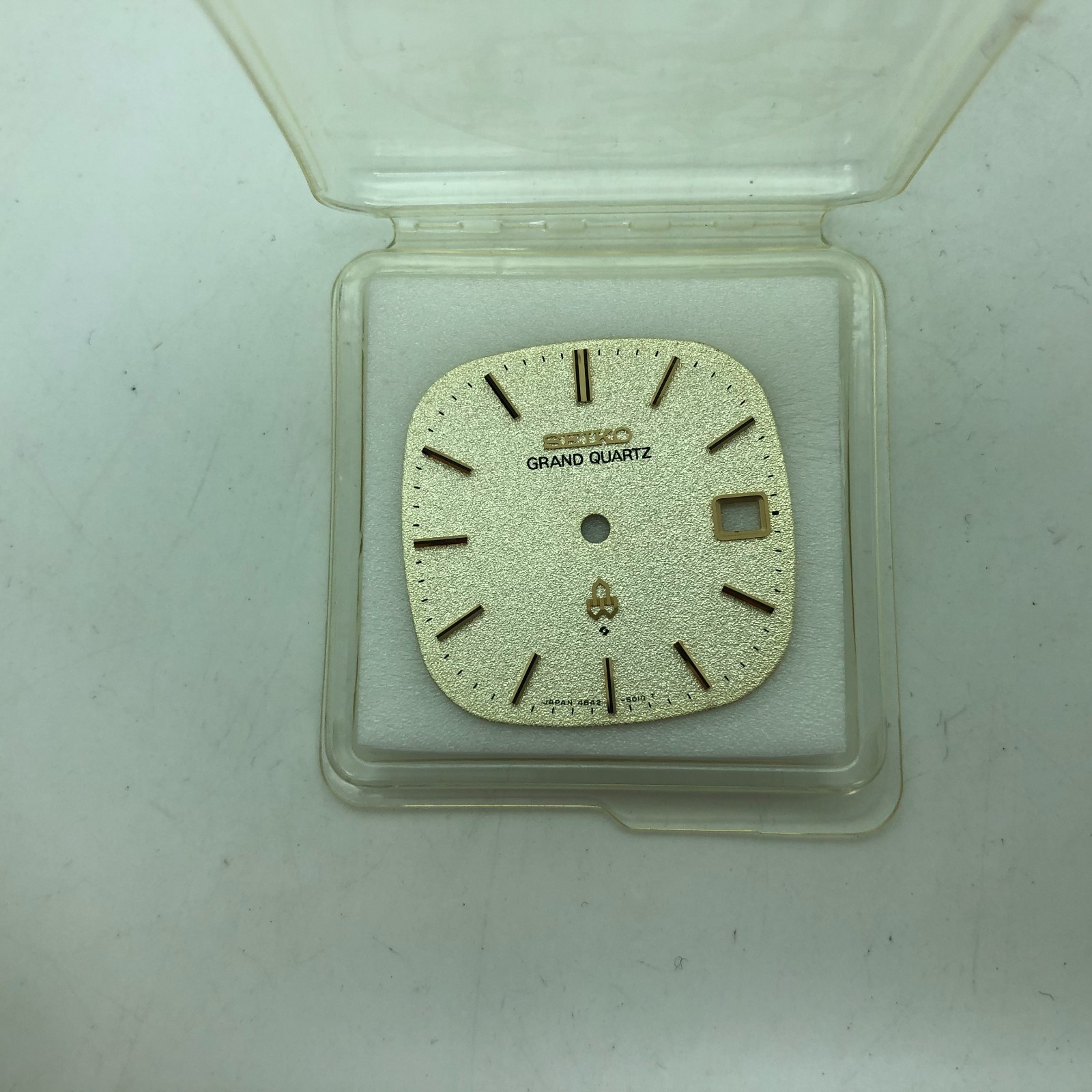 [w2304] SEIKO GRAND QUARTZ Dial 4842-5010 NOS Parts No 0268 Gold MT