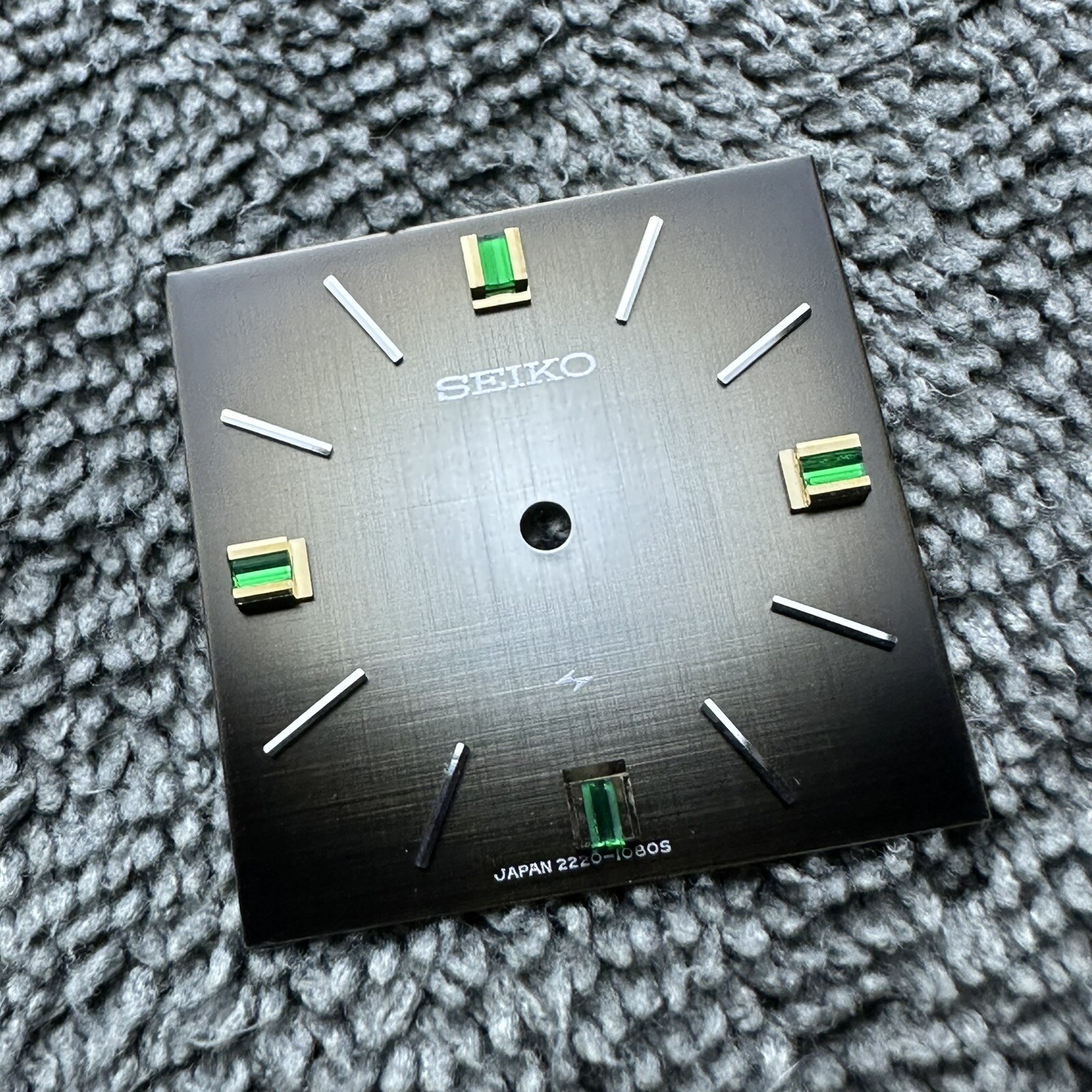 ORIGINAL NEW OLD STOCK DIAL FOR VINTAGE SEIKO DRESS WATCH 2220-3330