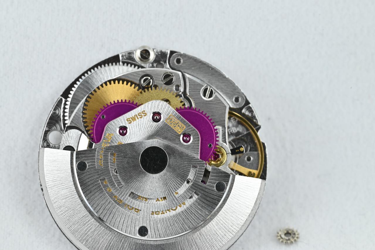 Rolex Wristwatch Complete Movement Calibre 1520 for Submariner 5513 & Others