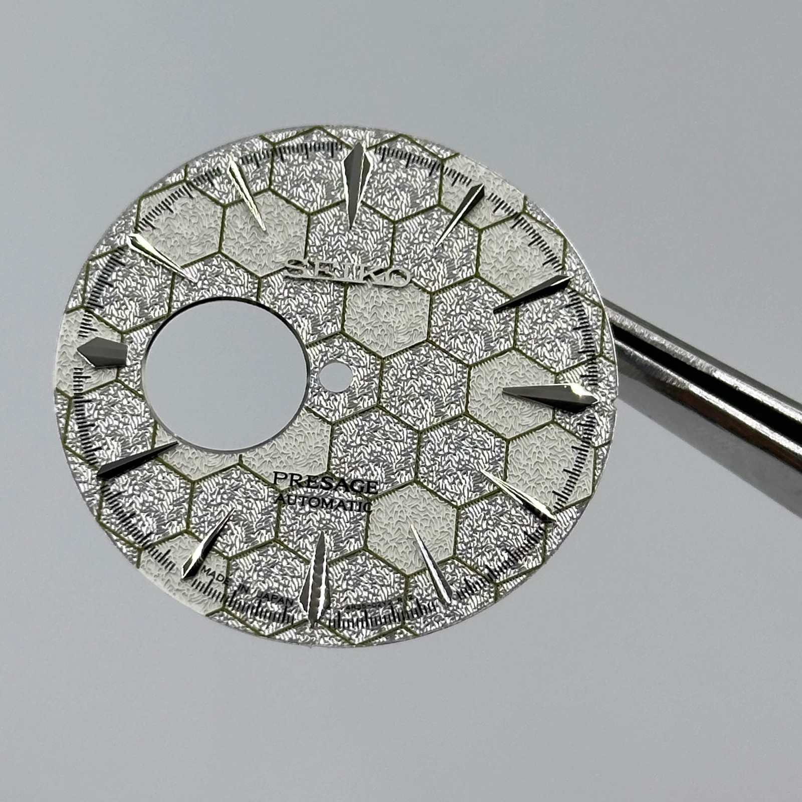 35mm Cocktail Hollowed-out Watch Dial No Lume for NH38 Movement Watch accessorie