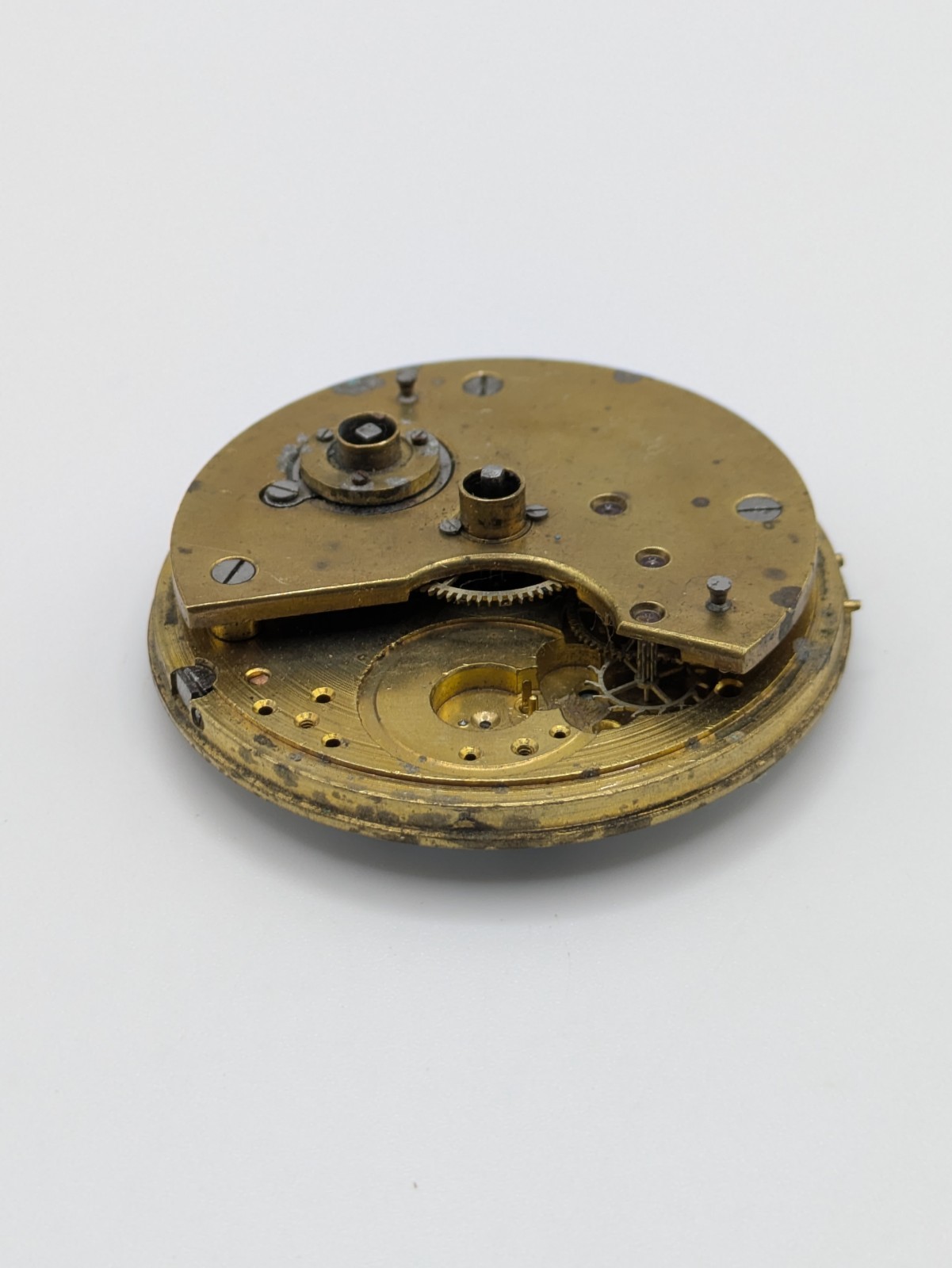 Empire Stores Suisse Manual Wind Pocket Watch Movement Repair No Hands 46.5mm
