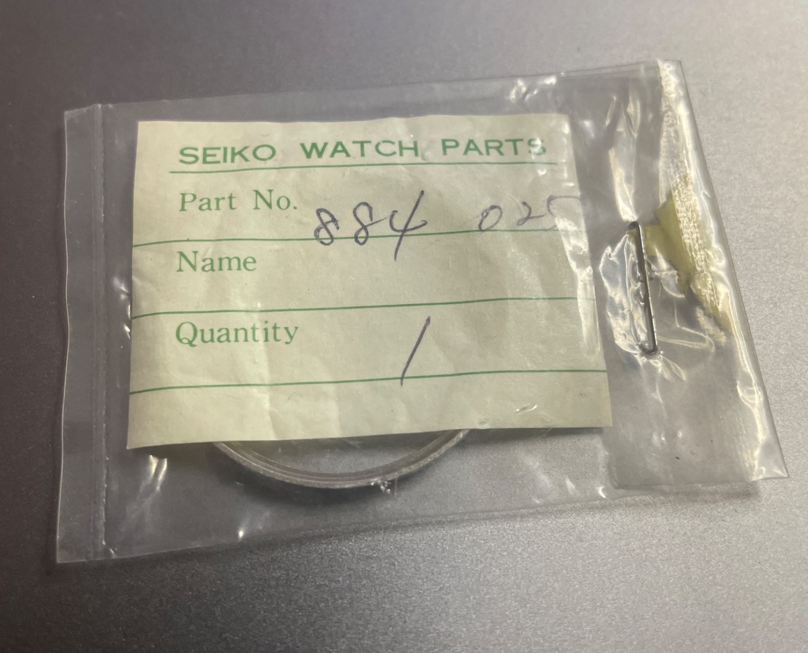 884 025 ORIGINAL NOS HOLDING RING FOR VINTAGE SEIKO WATCH DIAL/MOVEMENT