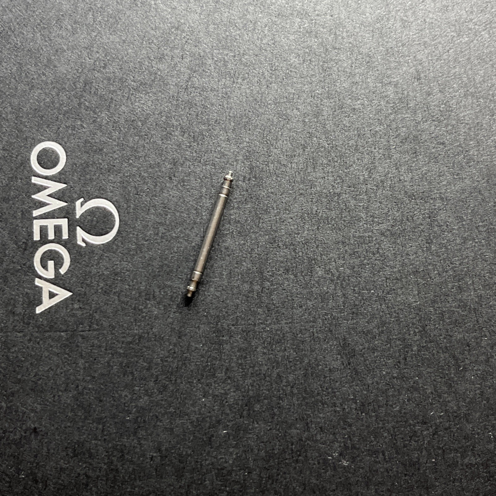 OMEGA Ω 20 mm Spring Bar 068ST2208 For Fabric, Rubber & Leather Official Product